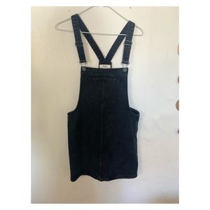 Overall dress